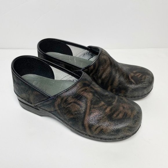 Dansko Black and Brown Clogs - US Size 9.5 10 EU Size 40 - Picture 1 of 7